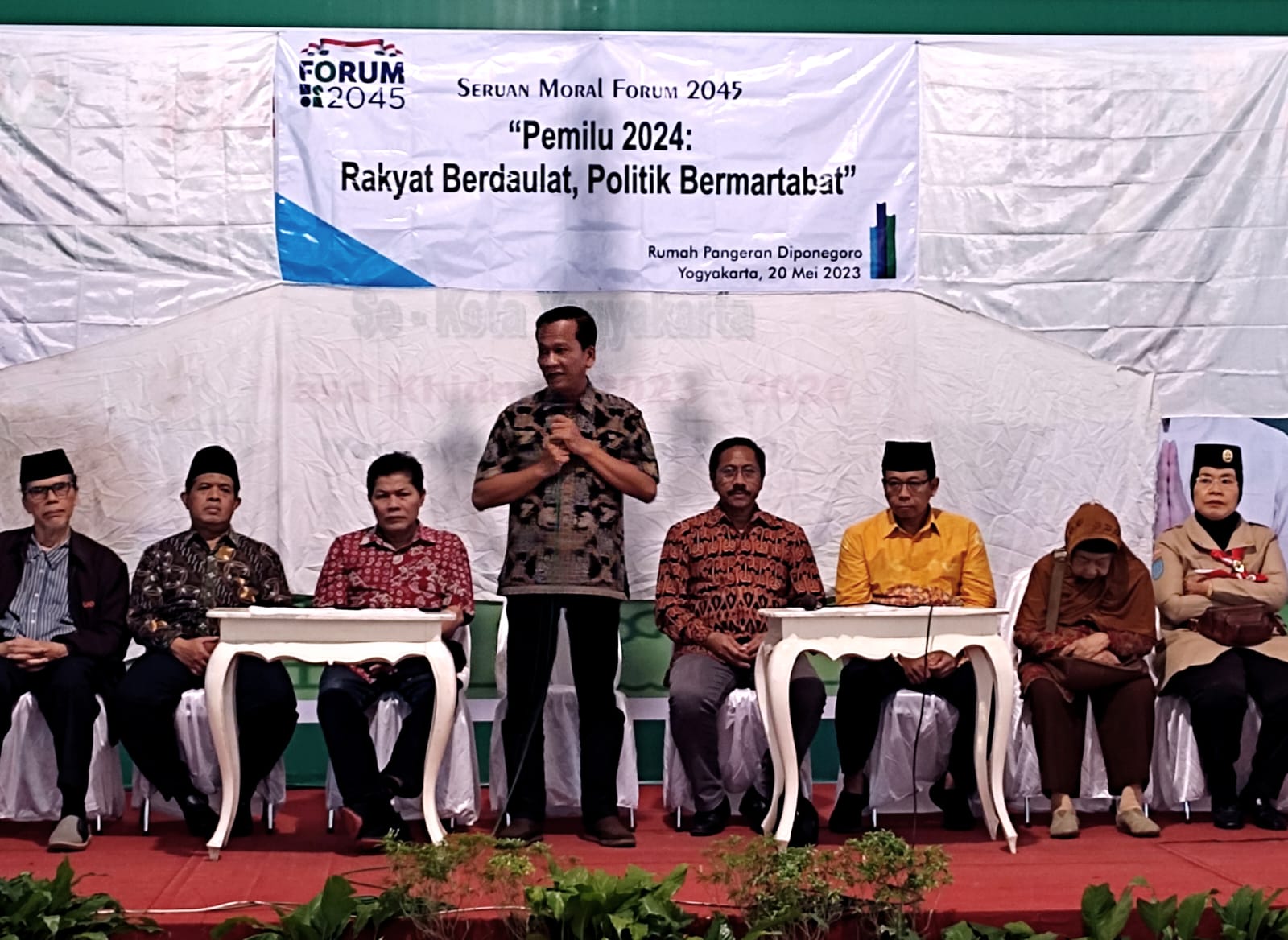 Seruan Moral Para Guru Besar Akademisi Yogyakarta Melalui Forum 2045, Pemilu 2024 Rakyat Berdaulat Politik Bermartabat