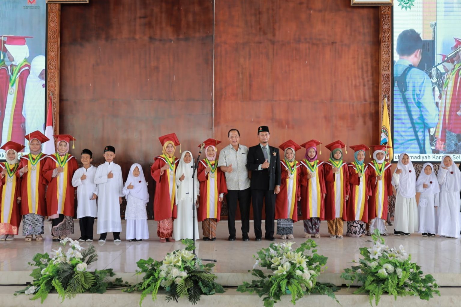 AKHIRUSANNAH DAN WISUDA TAHFIDZ MI MUHAMMADIYAH KARANGANYAR