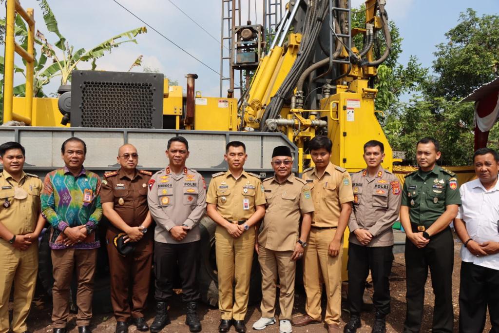 Sambut Hari Bhayangkara Ke-77, Polda DIY Gelar Kegiatan Pengeboran Air Bersih di Semanu Gunungkidul.