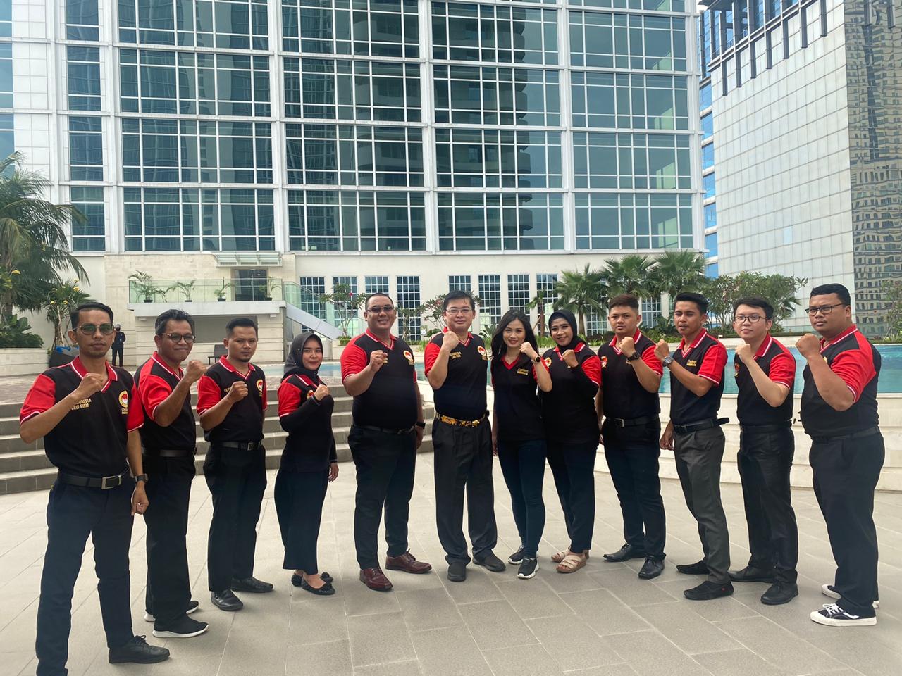 LQ INDONESIA LAWFIRM SIAP BANTU OJK LAWAN OKNUM PENGACARA YANG HAMBAT PENEGAKAN HUKUM