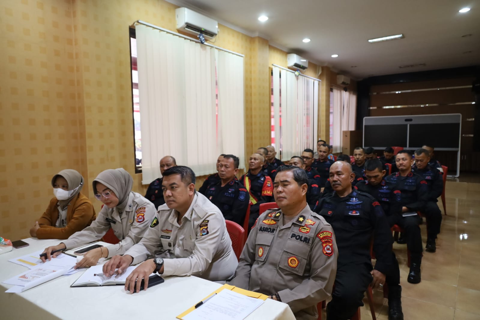 Persiapan Upacara Hari Bhayangkara Ke-77, Satbrimob Polda Banten Gelar Rapat Internal