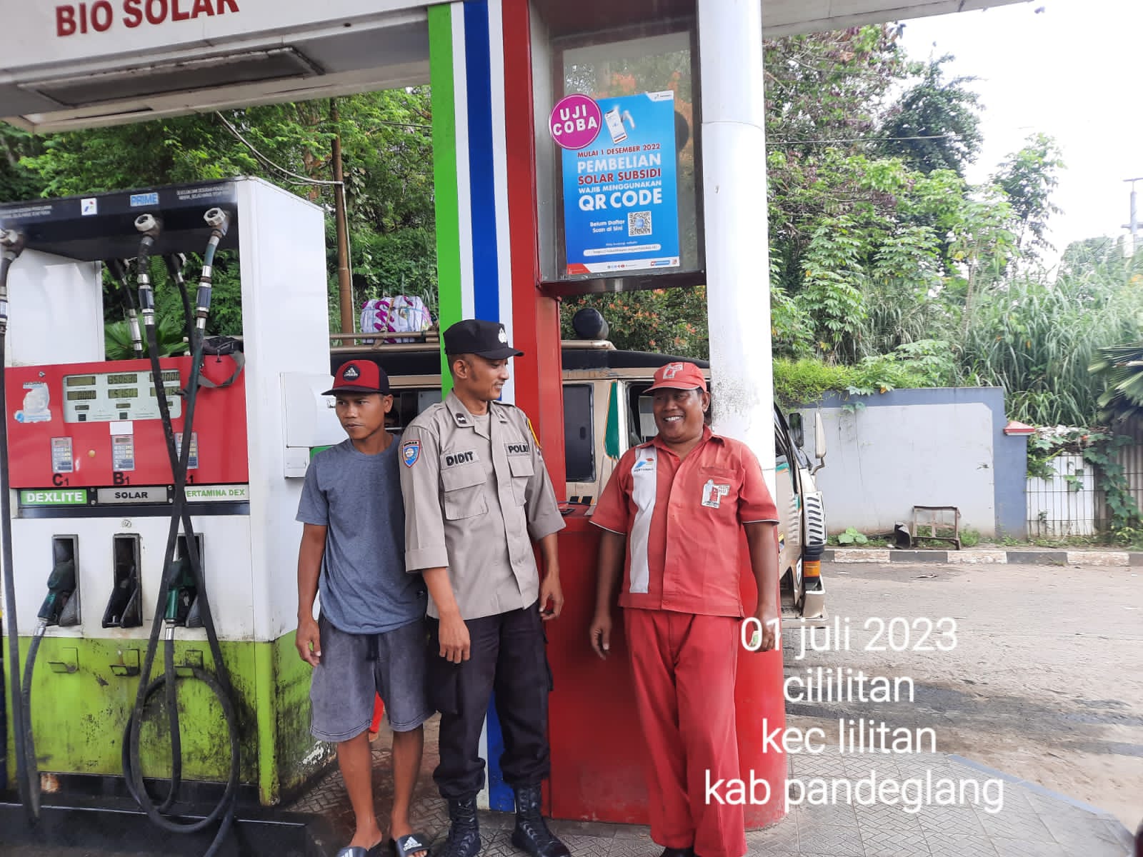 Sambangi SPBU, Polsek Picung Monitoring Ketersediaan BBM