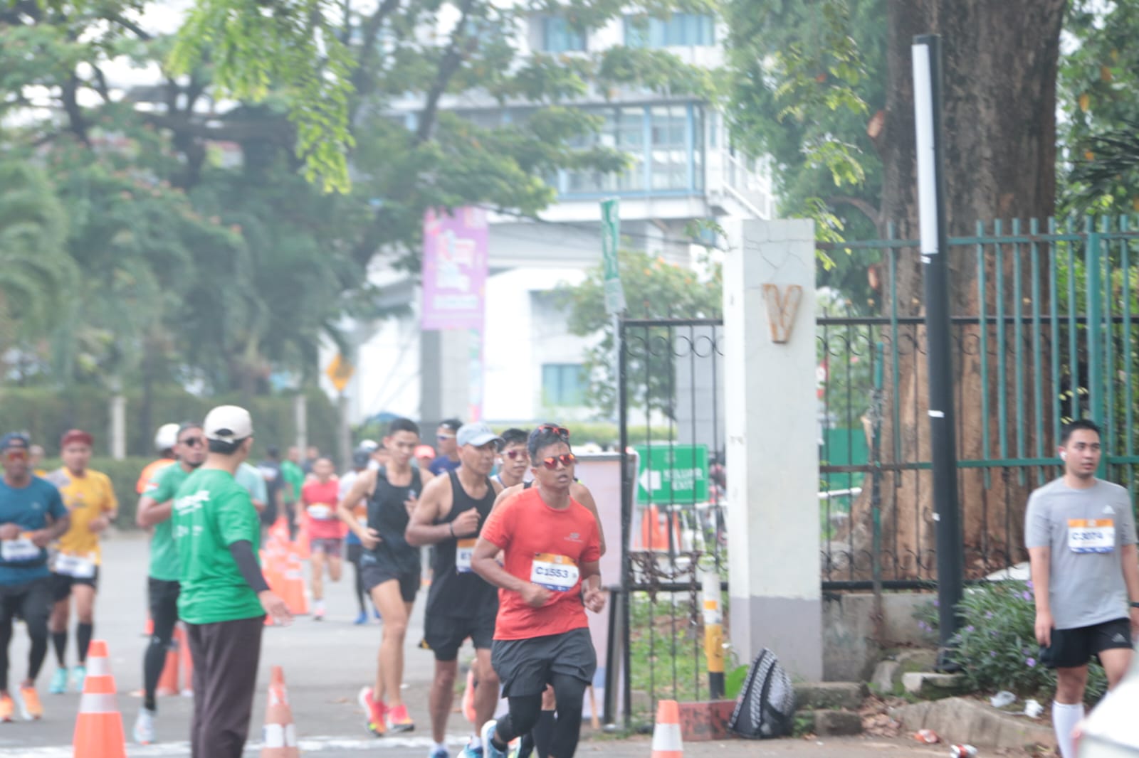 Polda Metro Amankan Lomba Lari LPS Monas Half Marathon 2023