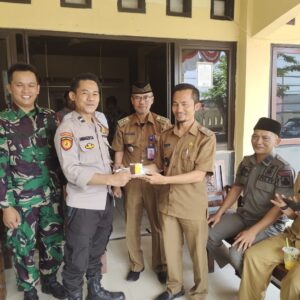 Muspika Lebakwangi Dan Muspika Pontang Datangi Polsek, Beri Ucapan Selamat HUT Bhayangkara ke 77
