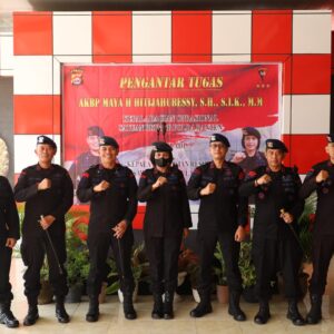 Suasana Haru Mewarnai Pengantar Tugas Kabagops Satbrimob Polda Banten
