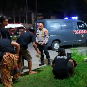 Pencegahan Gangguan Kamtibmas, Polsek Cikande Lakukan Patroli Dialogis
