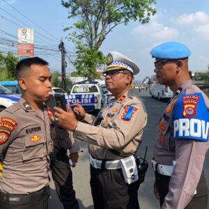 Hari Kesembilan Operasi Patuh Maung 2023, Bidpropam Polda Banten Cek Kesiapan Personel Dalam Berkendara