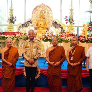 Indonesia Tipitaka chanting dan asalha Mahapuja Atau Pembacaan Bahasa Pali 2023 dihadiri 1.500 Umat Buddha Se Asia