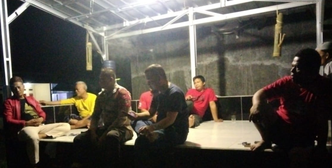 Demi Tingkatkan Siaga, Polsek Menes Kontrol Pos Ronda