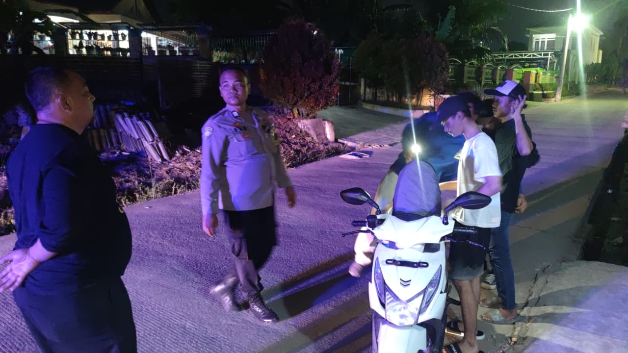Guna Mengantisipasi Gangguan Kamtibmas, Polres Cilegon Gencar Laksnakan Blue Light Patrol