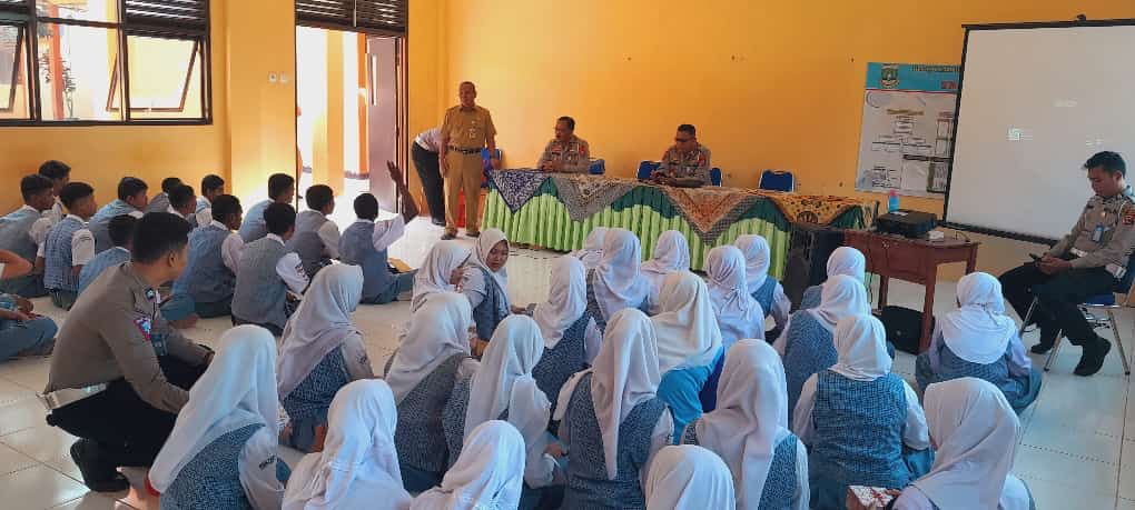 Ditlantas Polda Banten Beri Penyuluhan Tertib Berlalu Lintas ke Pelajar