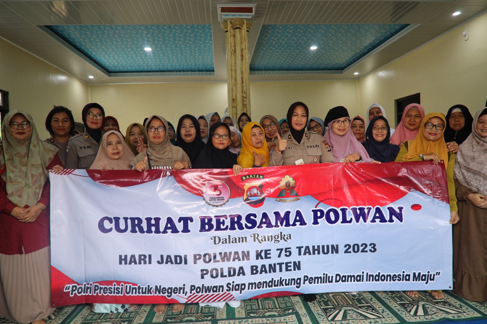 Dalam Rangka Memperingati Hari Jadi ke 75, Polwan Polda Banten Gelar Curhat Bersama Jema’ah Majelis Taklim