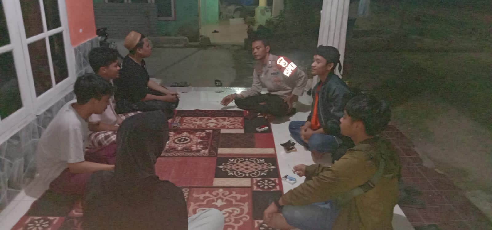 Polsek Pagelaran Laksanakan Patroli Dialogis Di Wilkum Kecamatan Pagelaran