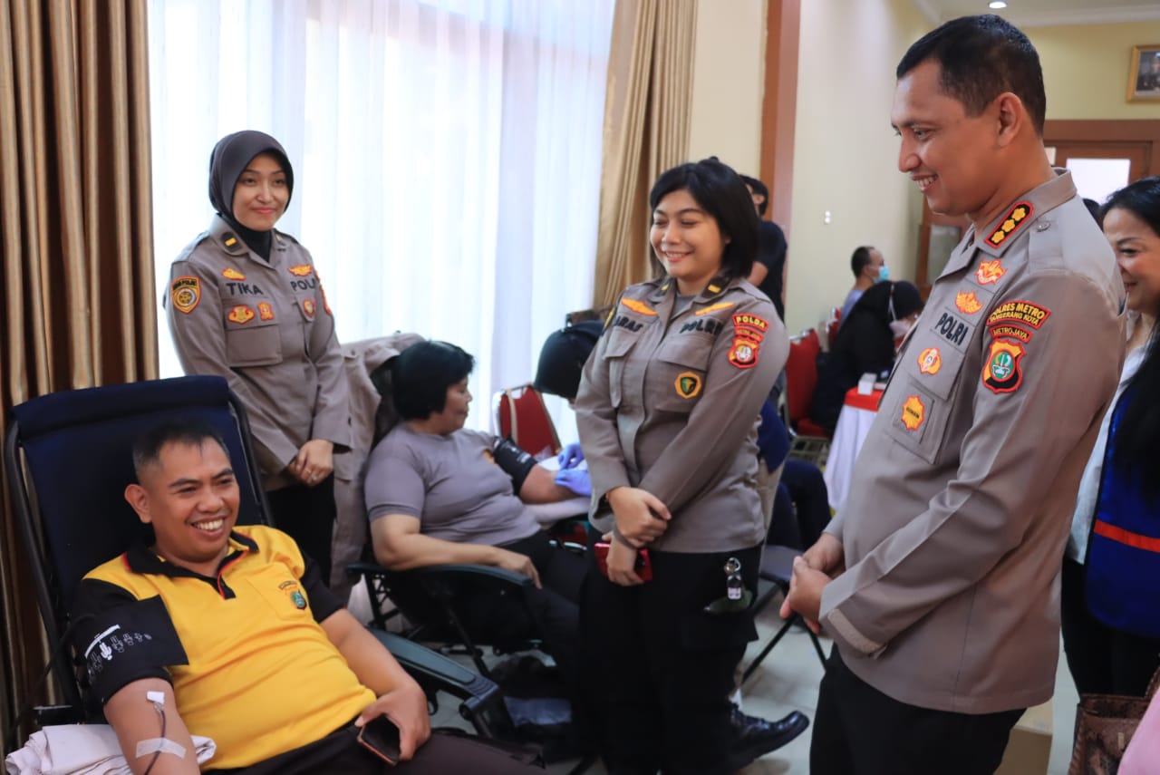 Gandeng PSMTI dan RS Kanker Dharmais, Polres Metro Tangerang Kota Gelar Donor Darah