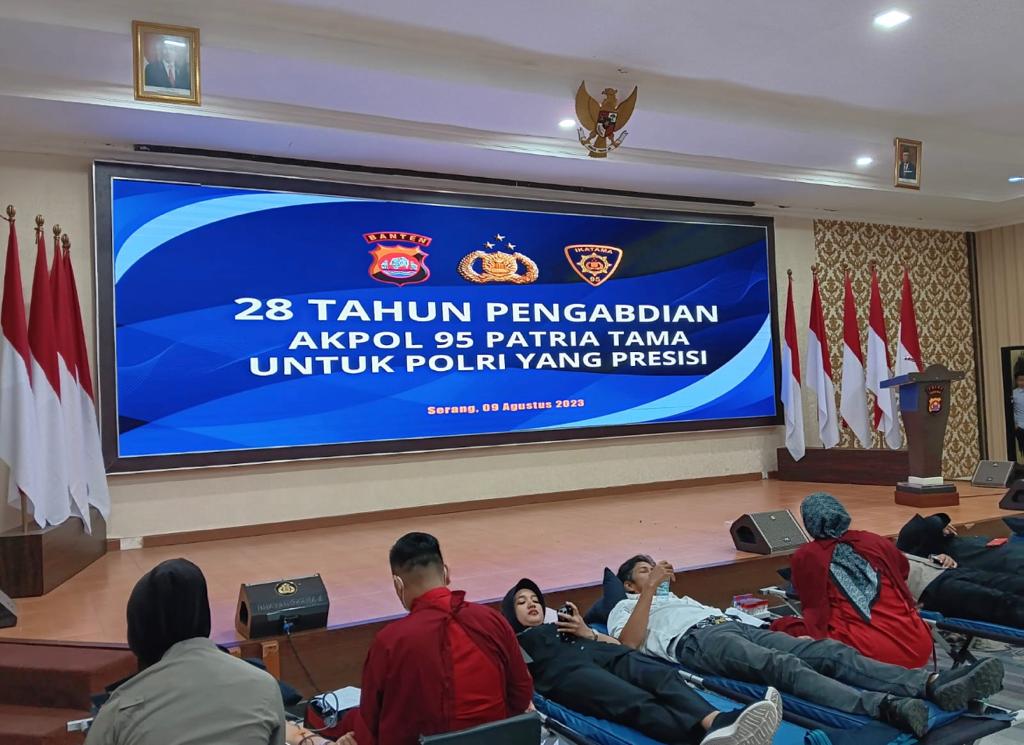 Peringati 28 Tahun Pengabdian Akpol 1995, Batalyon Patria Tama di Polda Banten Gelar Donor Darah