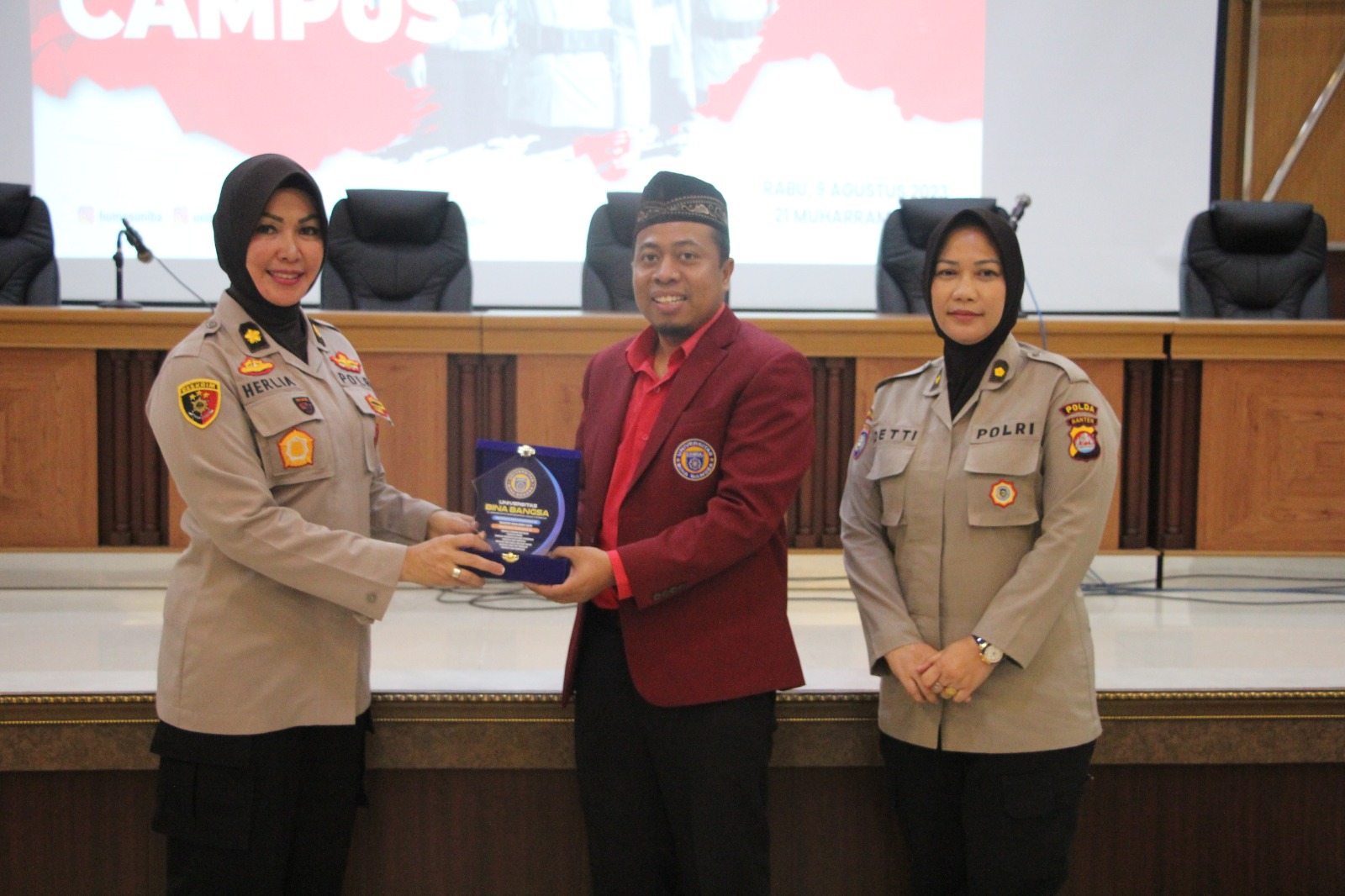 Dalam Rangka Memperingati Hari Jadi Ke 75, Polwan Polda Banten Gelar Goes To Campus
