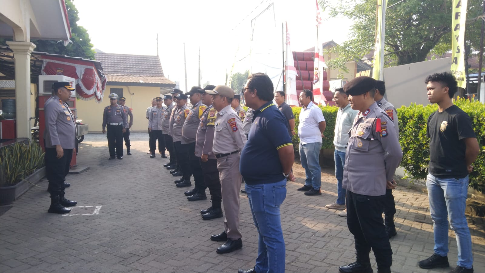 Wakapolresta Tangerang Pimpin Apel Pagi Di Polsek Tigaraksa
