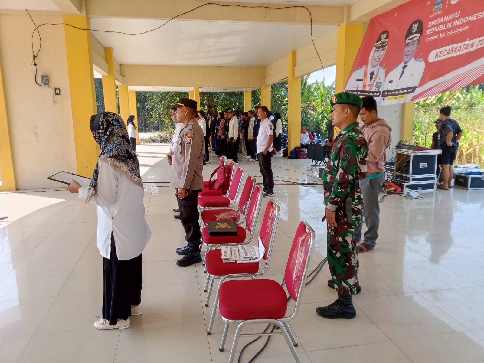 Gladi Kotor Pengibaran Bendera Merah Putih Dalam HUT RI Ke-78 Tahun Oleh Anggota Subsektor Tunjung Teja Polres Serang