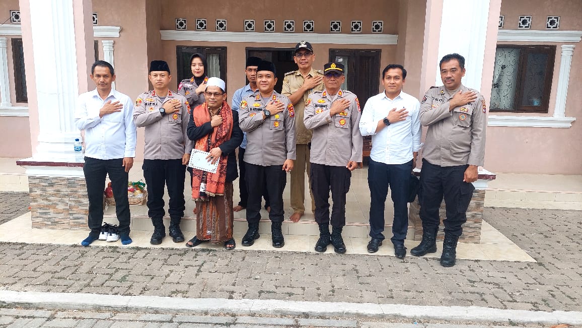 Kapolsek Petir Mendampingi Kapolres Serang Beserta PJU Polres Serang Dalam Sowan dan Silaturahmi dengan Ketua MUI Kab. Serang