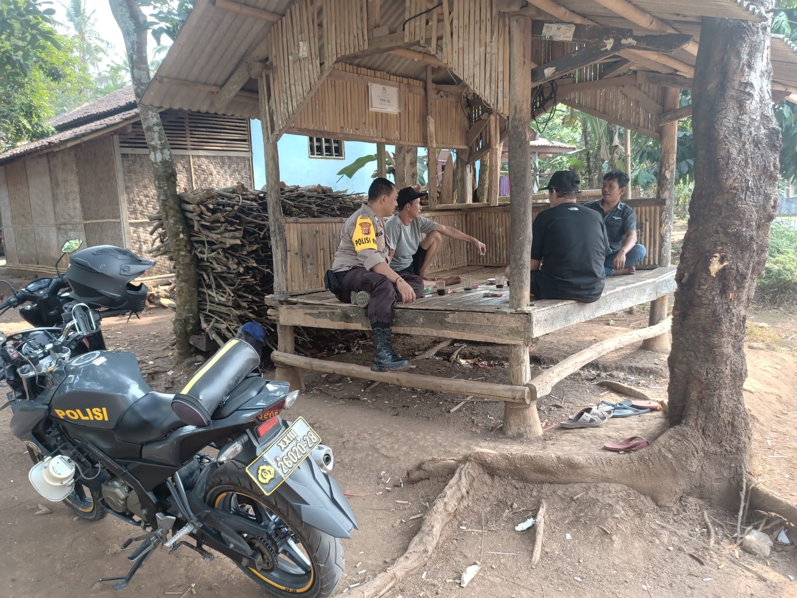 Patroli Dialogis Unit Samapta Polsek Petir Polres Serang