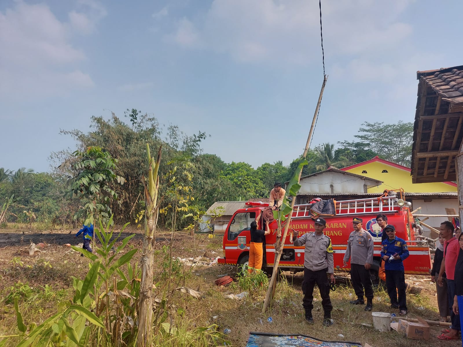 Gerak Cepat Semua Stakeholder Kejadian Kebakaran Gambut di Darkum Polsek Petir Polres Serang