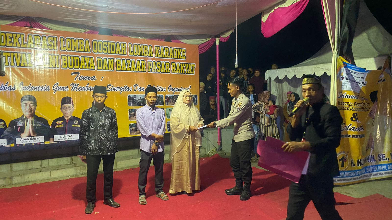 Personil Polsek Mancak Polres Cilegon Hadiri Kegiatan Monitoring dan Pengamanan Final Festival Seni Budaya dan Bazar Pasar Rakyat
