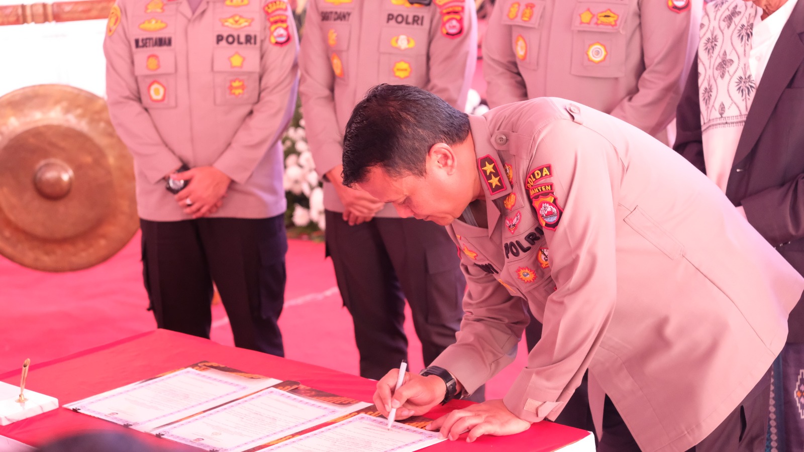 Perkuat Sistem Keamanan, Kapolda Banten Resmikan Tiga Satpamobvit di Jajaran