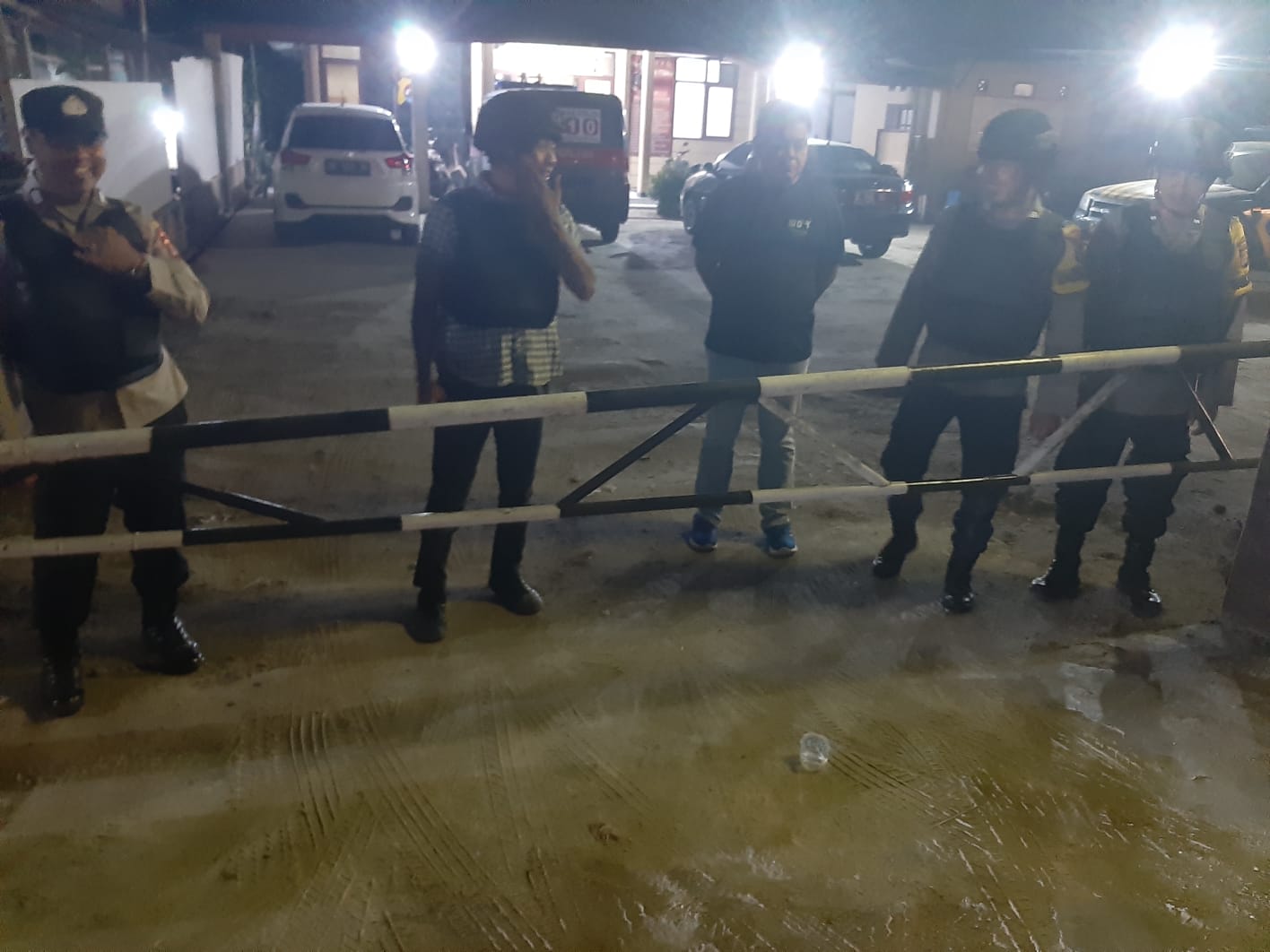 Pawas Polsek Petir Polres Serang Gelar Sispam Mako