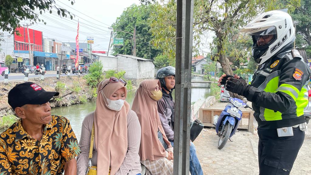 Satlantas Polres Karawang Sampaikan Pemilu 2024 yang Aman dan Damai