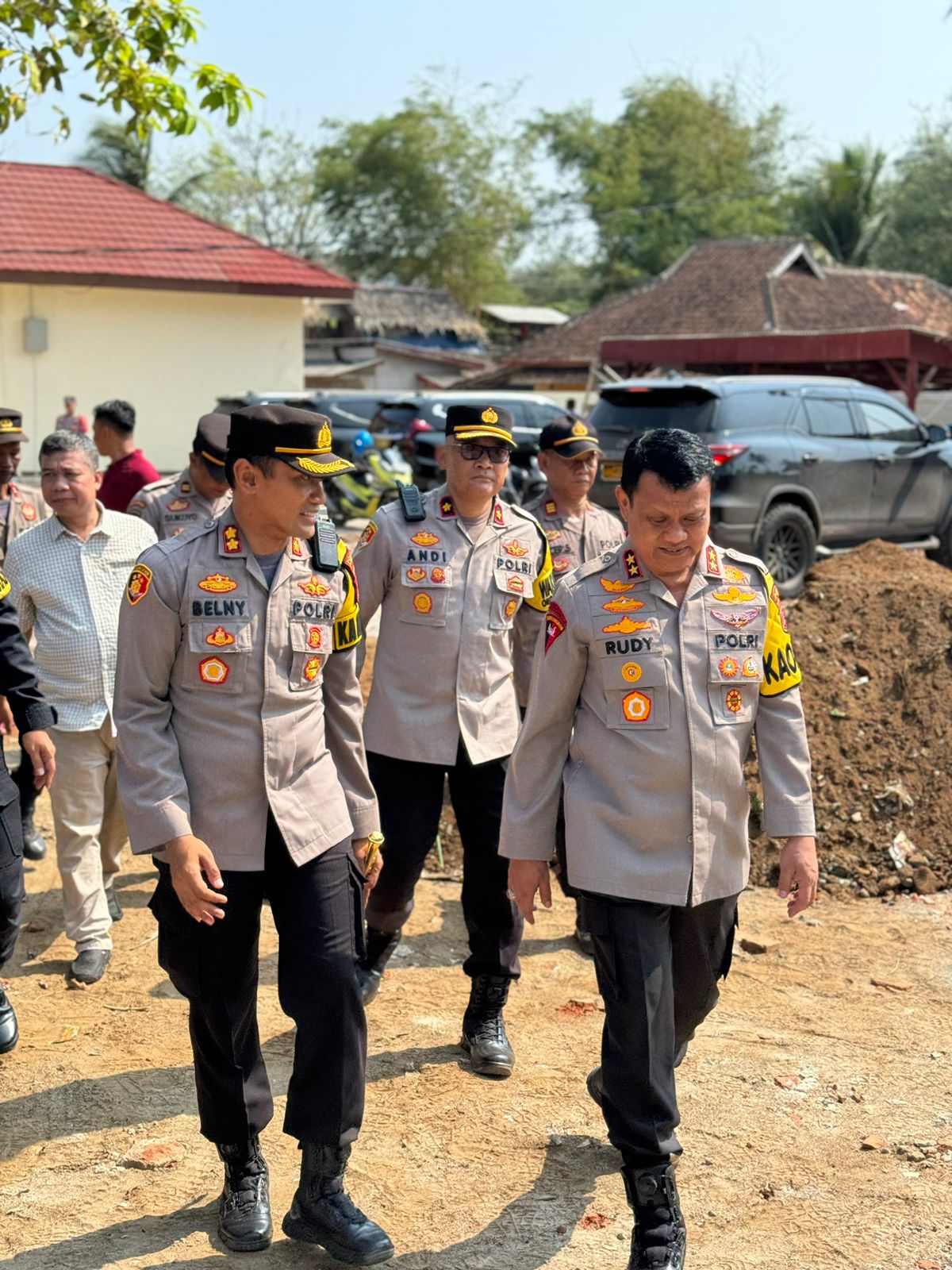 Kapolda Banten Tinjau Bangunan Polsek Baru dan Rumah Dinas Polsek Cikeusik Bersama Kapolres Pandeglang