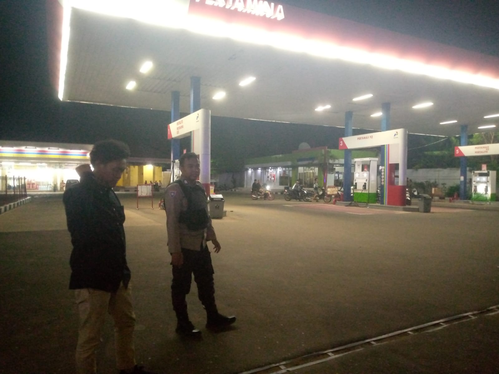 Antisipasi Balapan Liar Dan Geng Motor Dengan Blue Light Patrol Polsek Petir Polres Serang