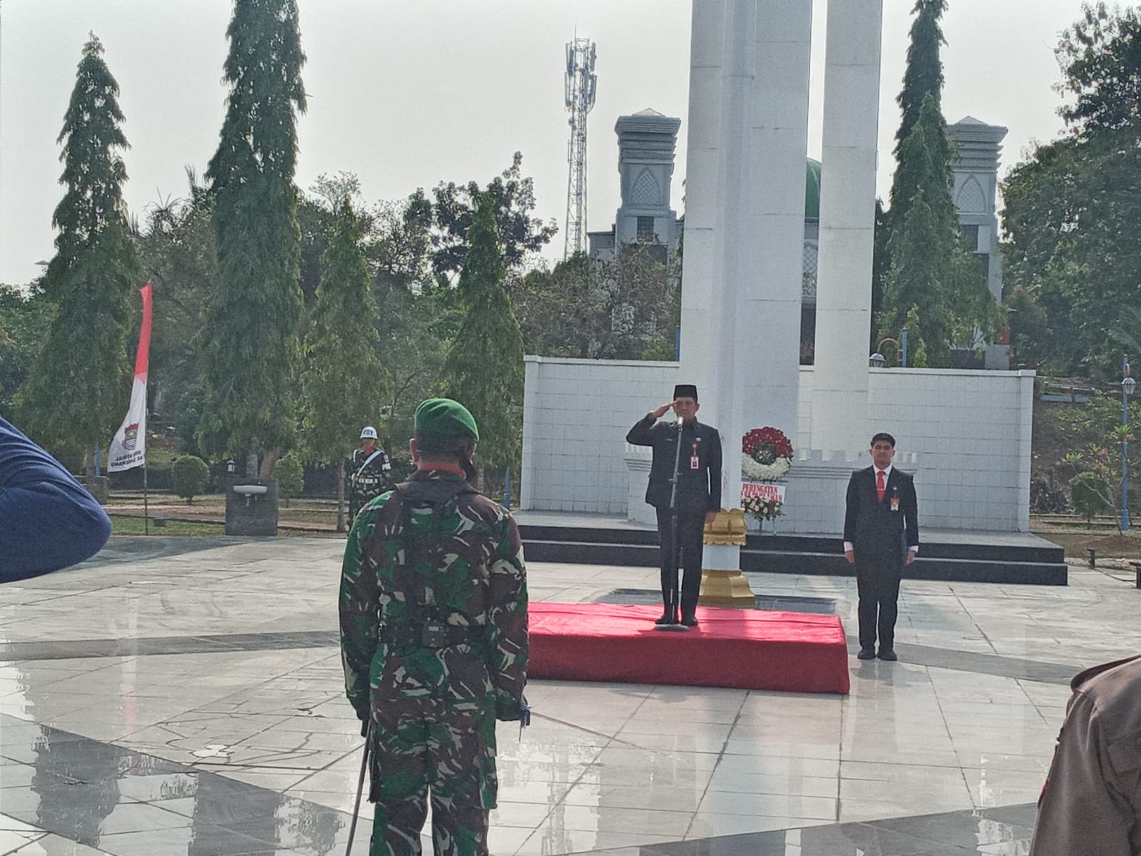 Pj Bupati Andi Ony Prihartono Pimpin Upacara Bendera Hari Pahlawan 