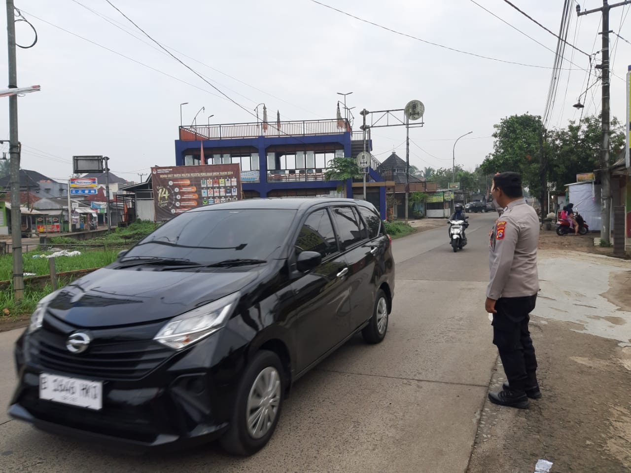 KA SPK Polsek Petir Polres Serang Melaksanakan Gatur Pagi Dengan Strong Point