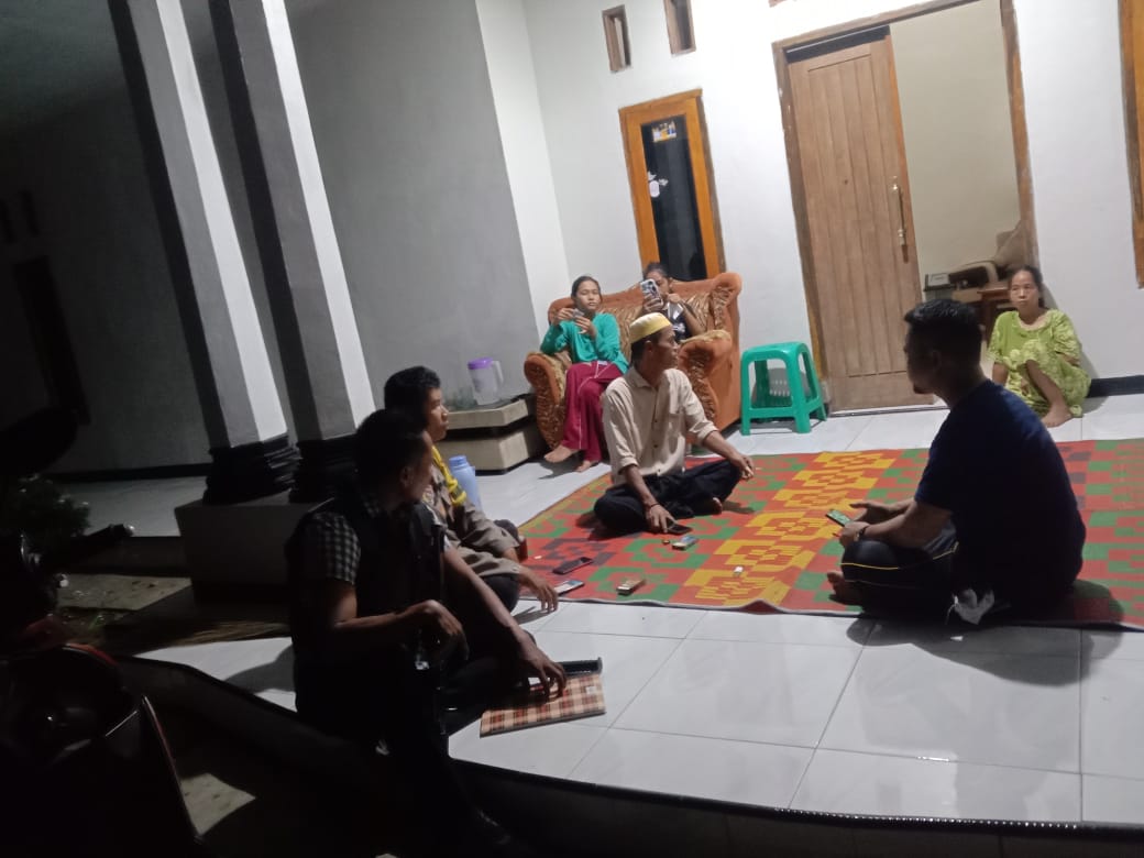 Cegah Kriminalitas Anggota Polsek Petir Polres Serang Melaksanakan Patroli Dialogis KRYD Dan Beri Himbuan Kamtibmas