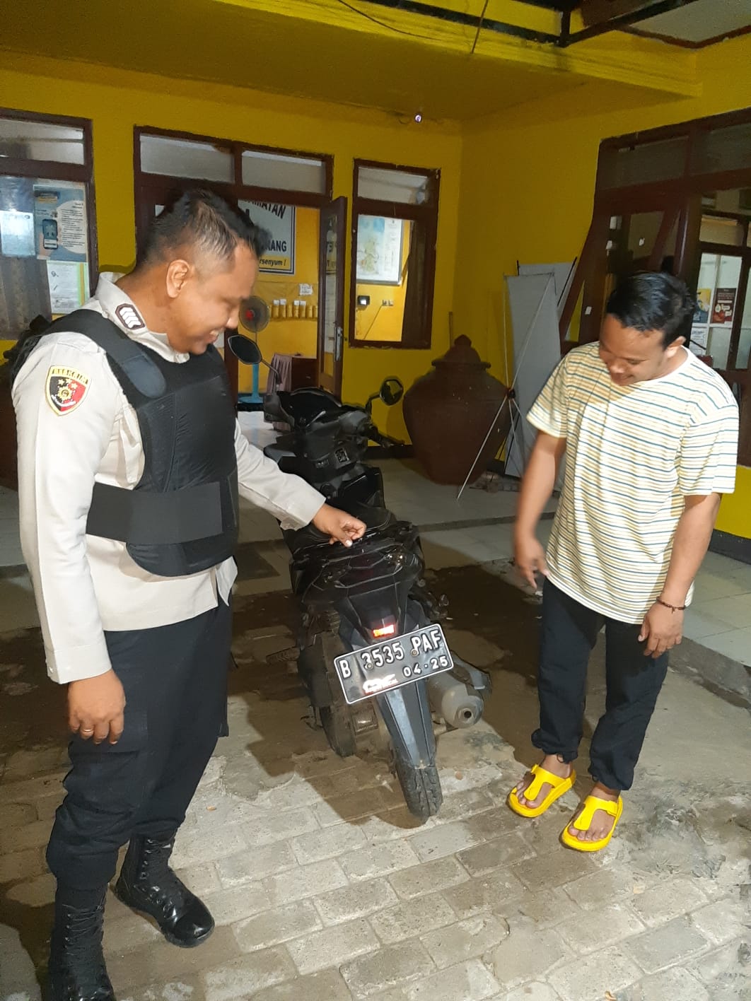 Patroli Dialogis KRYD Salah Satu Cara Dalam Antispasi Kriminalitas Oleh Anggota Polsek Petir Polres Serang
