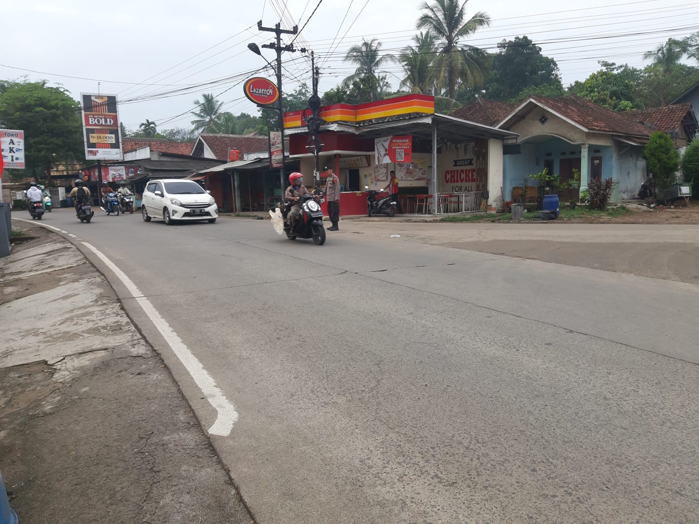 Strong Poin Sore Pengaturan Arus Lalin Aipda Damanhuri Dalam Memberikan Pelayanan Terbaik Polsek Petir Polres Serang Kemasyarakat