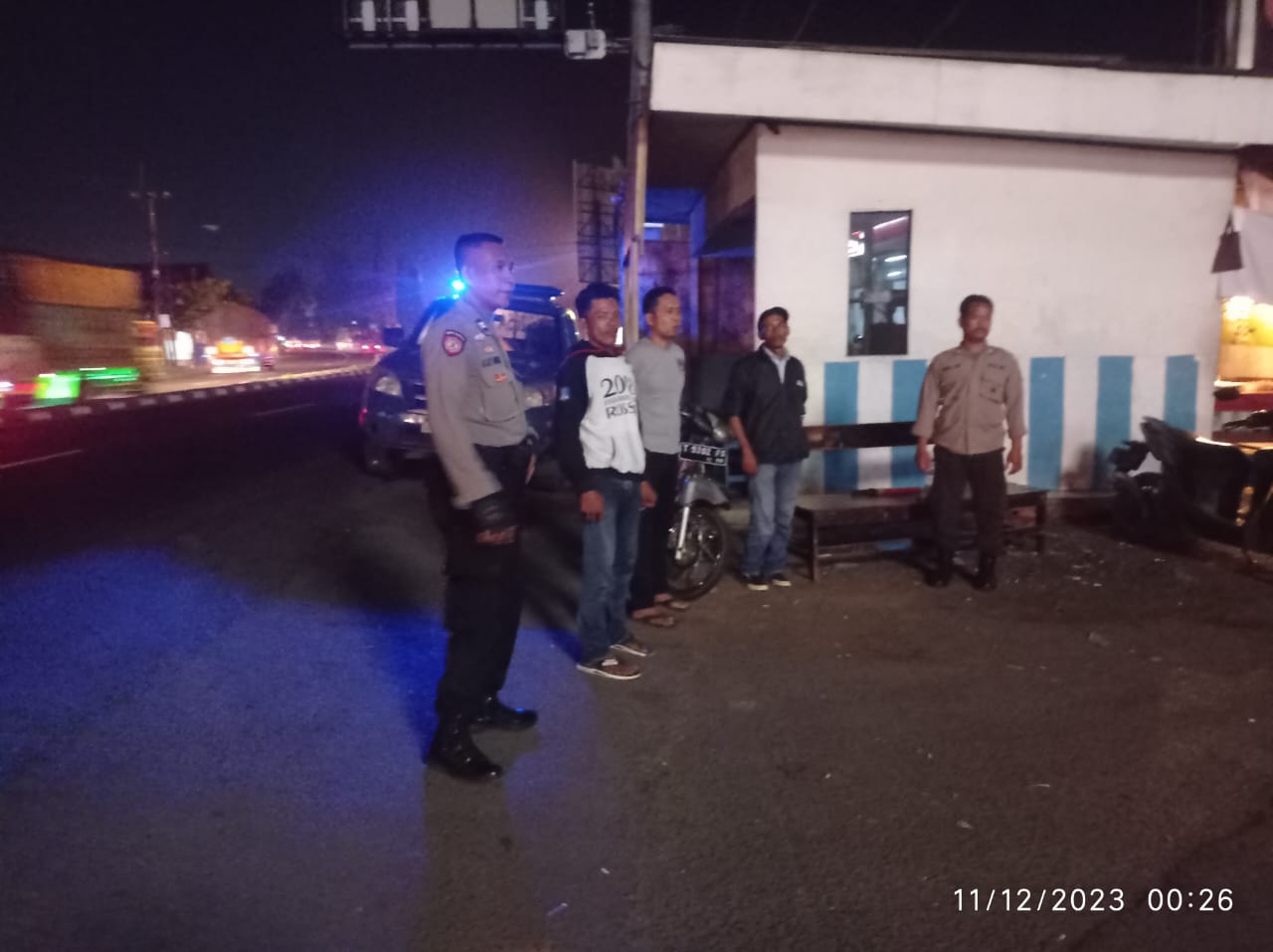 Upaya Polsek Jatisari Jaga Kondusifitas Wilayahnya Dengan Cara Patroli Kepung Karawang