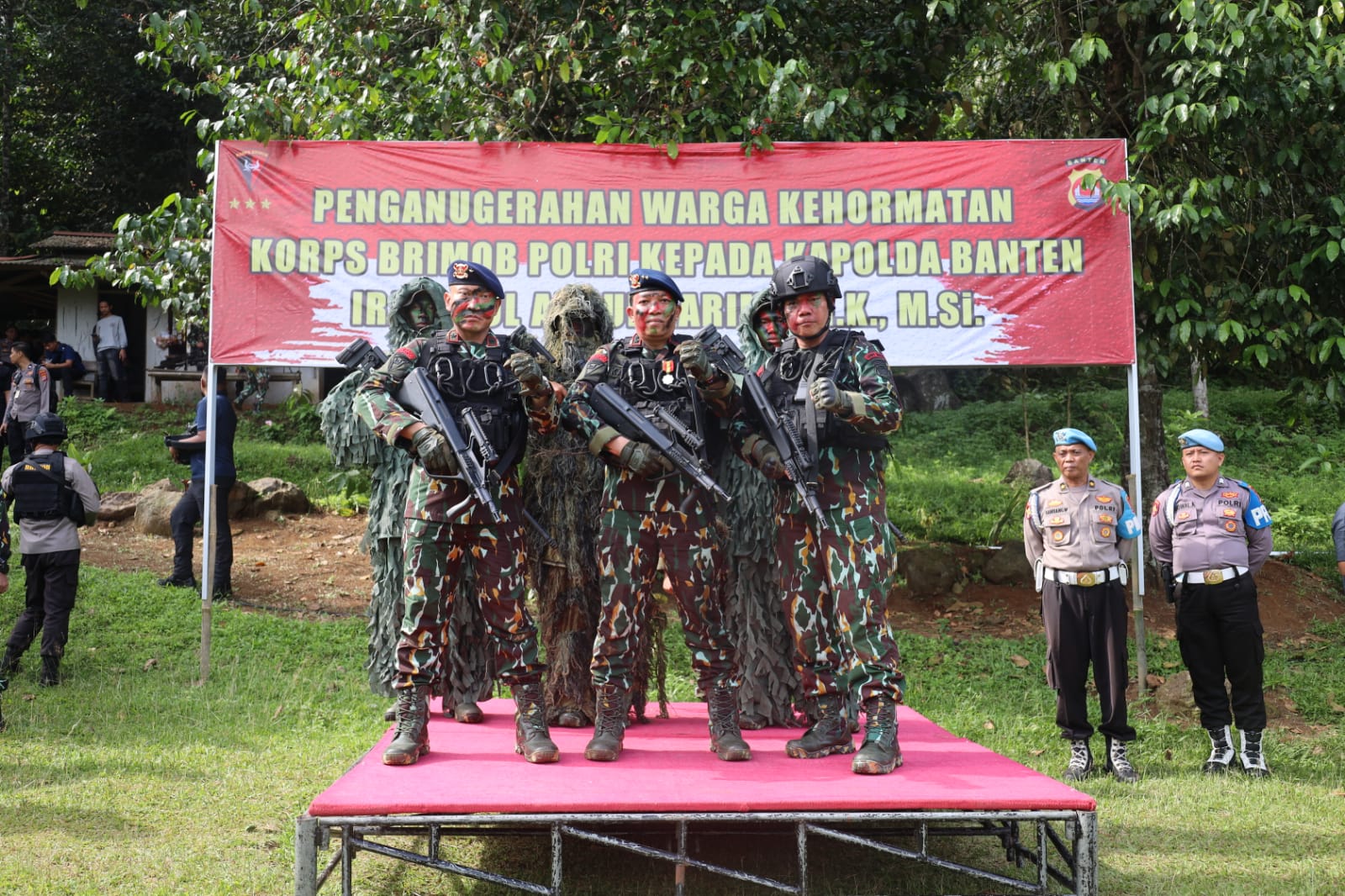 Tingkatkan Kemampuan, Kapolda Banten Ikuti Latihan Jungle Warefare
