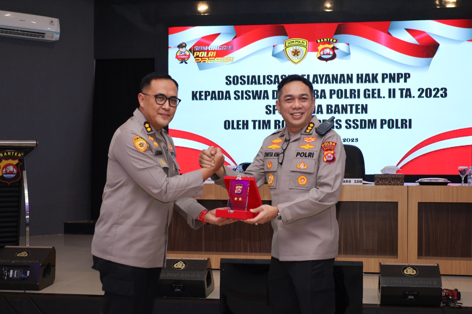 Polda Banten Berikan Sosialisasi Pelayanan Hak PNPP Kepada Siswa Diktuk Bintara Polri Gel II