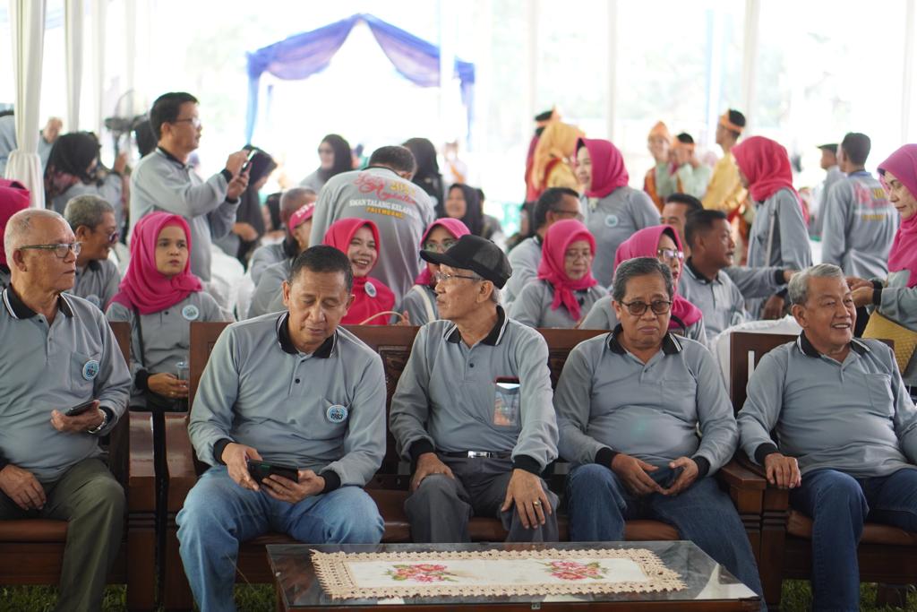 Semarak Silaturahmi Akbar Lintas Angkatan SMAN Talang Kelapa/13 Palembang