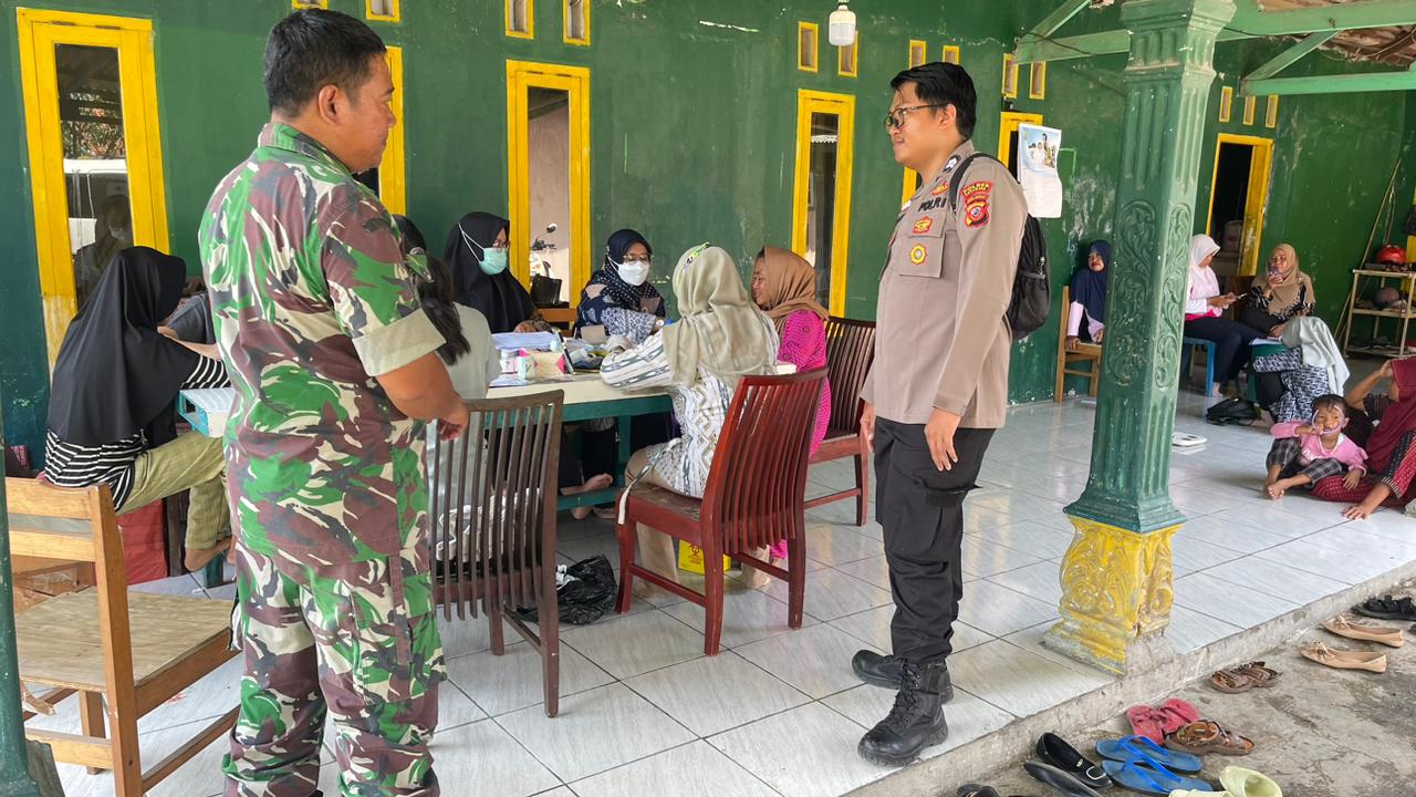 Sinergitas TNI, Polri Dalam Giat Monitoring Pemeriksaan Kesehatan Lansia Desa Binaan