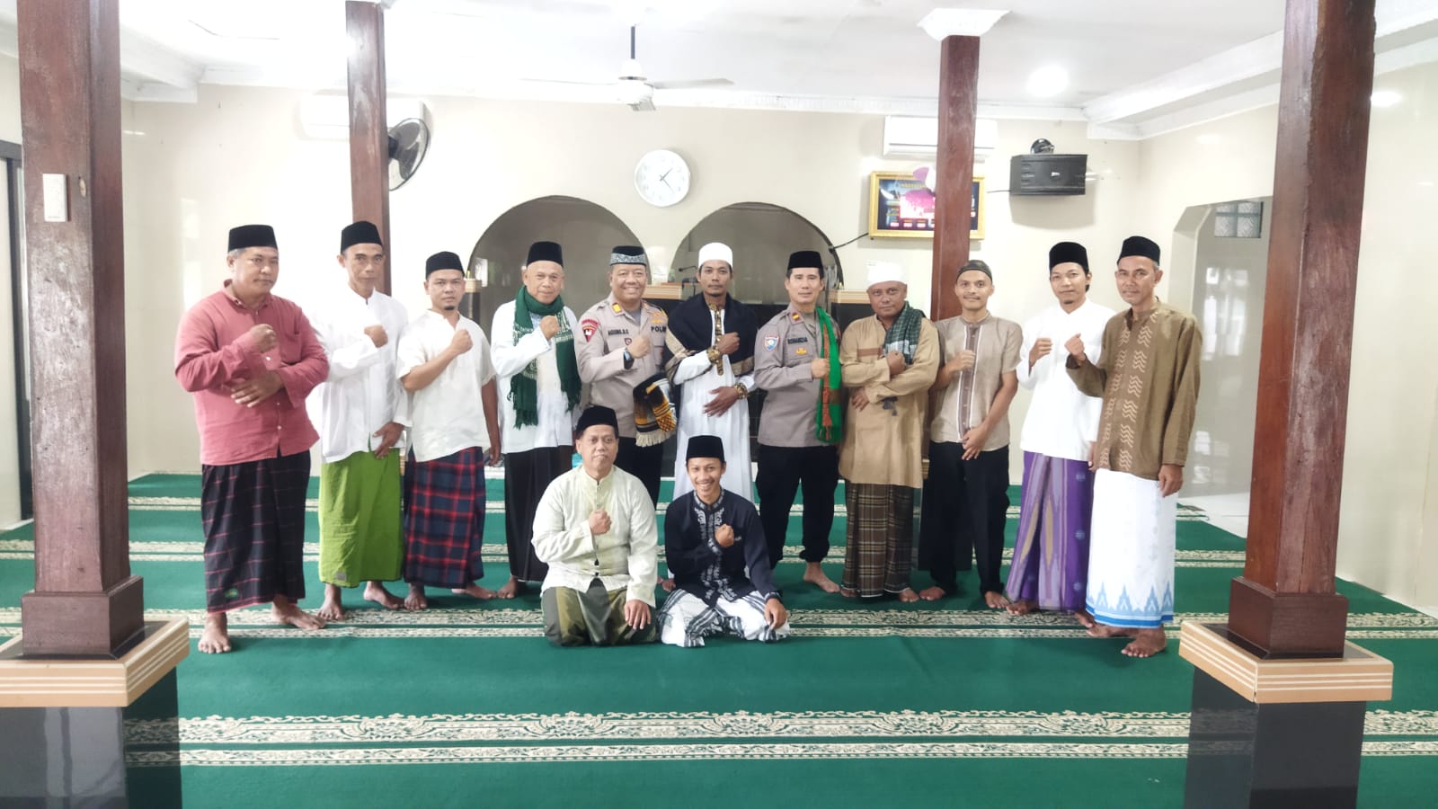 Kapolsek Legok Polres Tangsel sampaikan Pesan Kamtibmas lewat Safari Sholat Jum’at