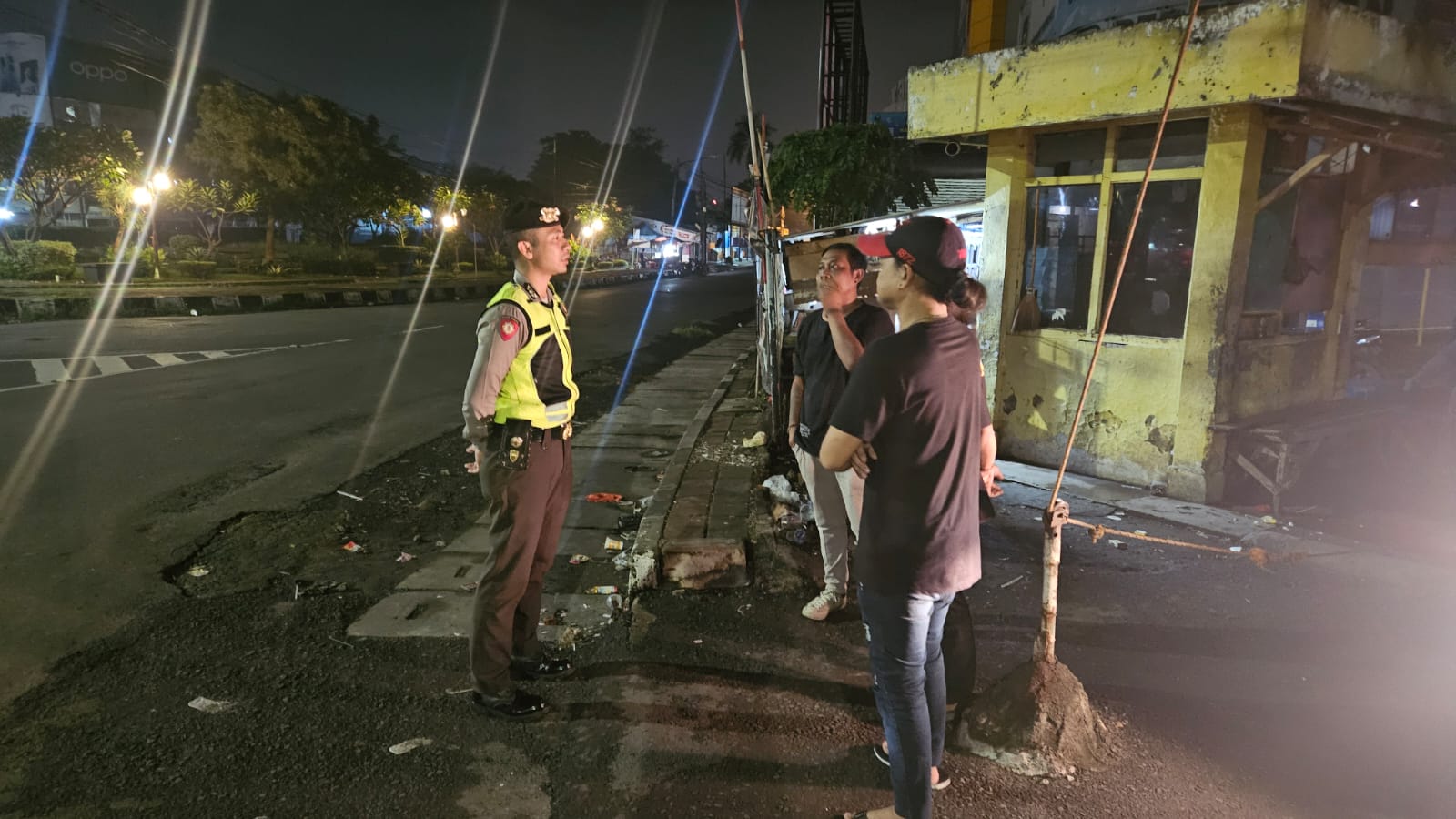 Anggota Sat Samapta Polres Karawang Laksanakan Patroli Perintis Presisi dan Giat Cipta Kondisi KRYD dengan Sasaran Premanisme