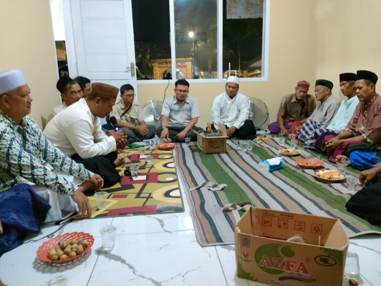 Kegiatan Berbagi Nasi Bersama PT Azimut, Ikuti Dawuh Habib Luthfi Bin Yahya