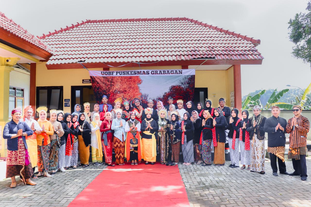 Peringati Hari Kartini, Puskesmas Grabagan Gelar Lomba Fashion Show Baju Adat