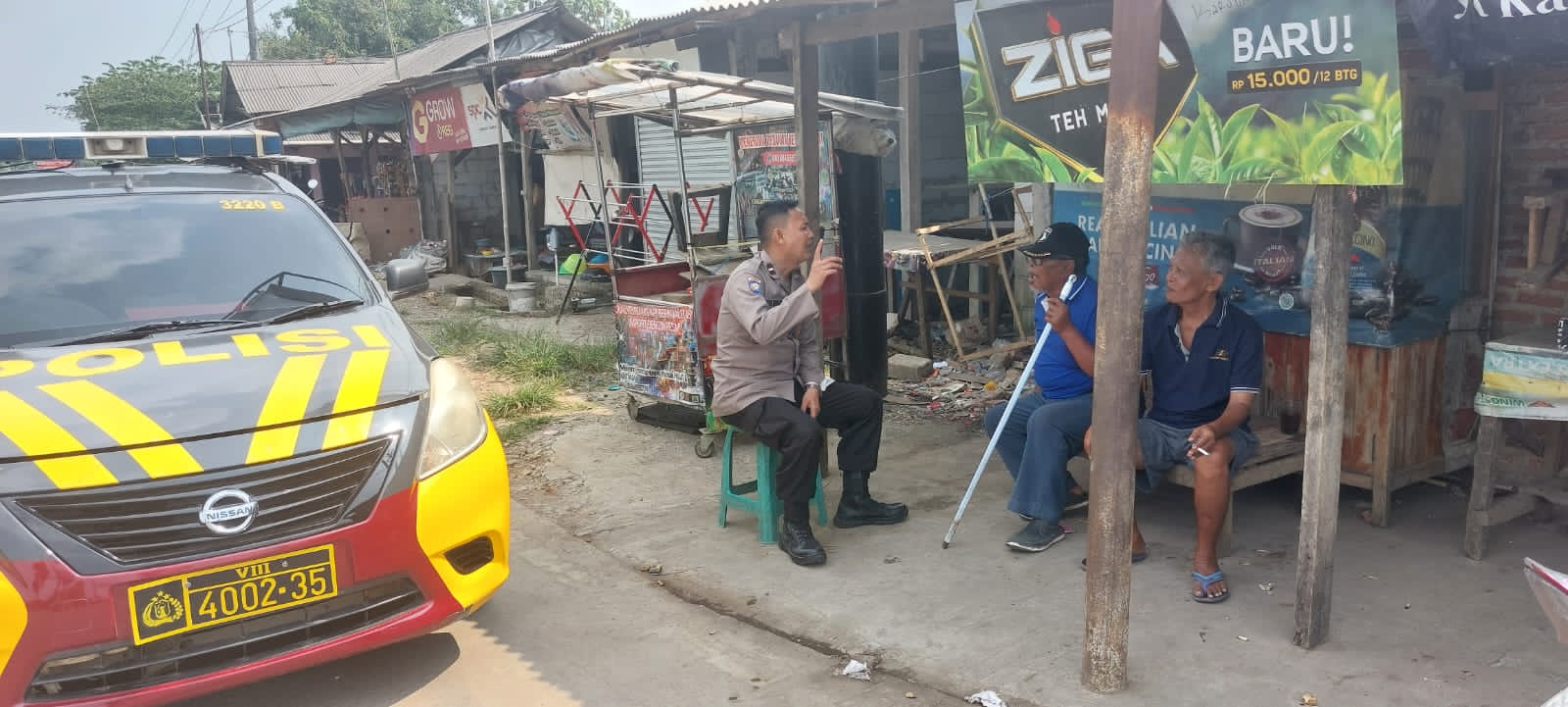 Polres Karawang, Potret Humanis Bhabinkamtibmas, Sambangi Warga di Desa Binaannya