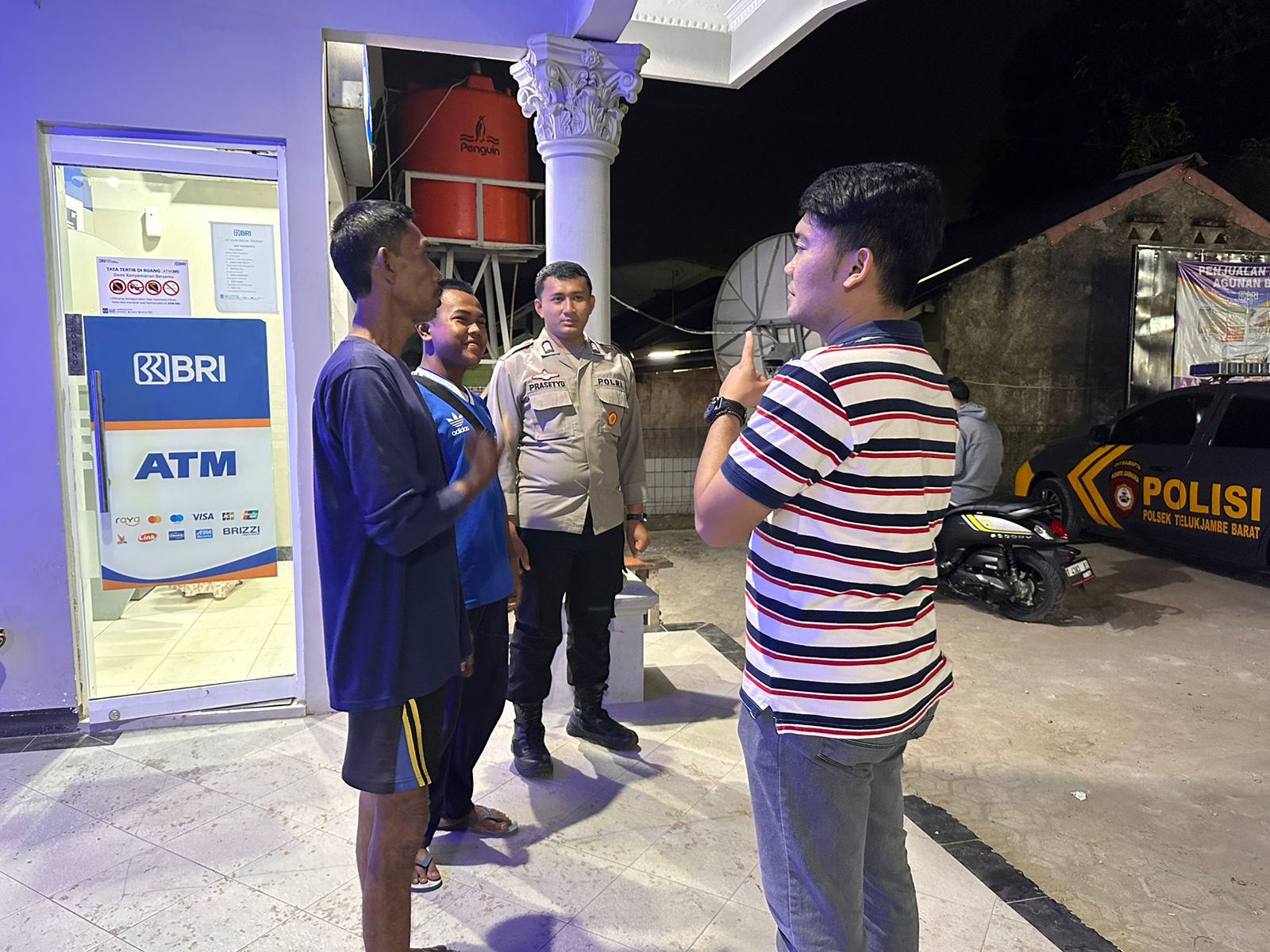 Polres Karawang, Anggota Polisi Pelihara Kondusifitas Obvit Perbankan