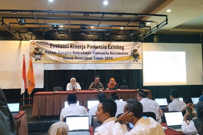 Pilkada Serentak 2024, Bawaslu Blitar Evaluasi Panwas Existing