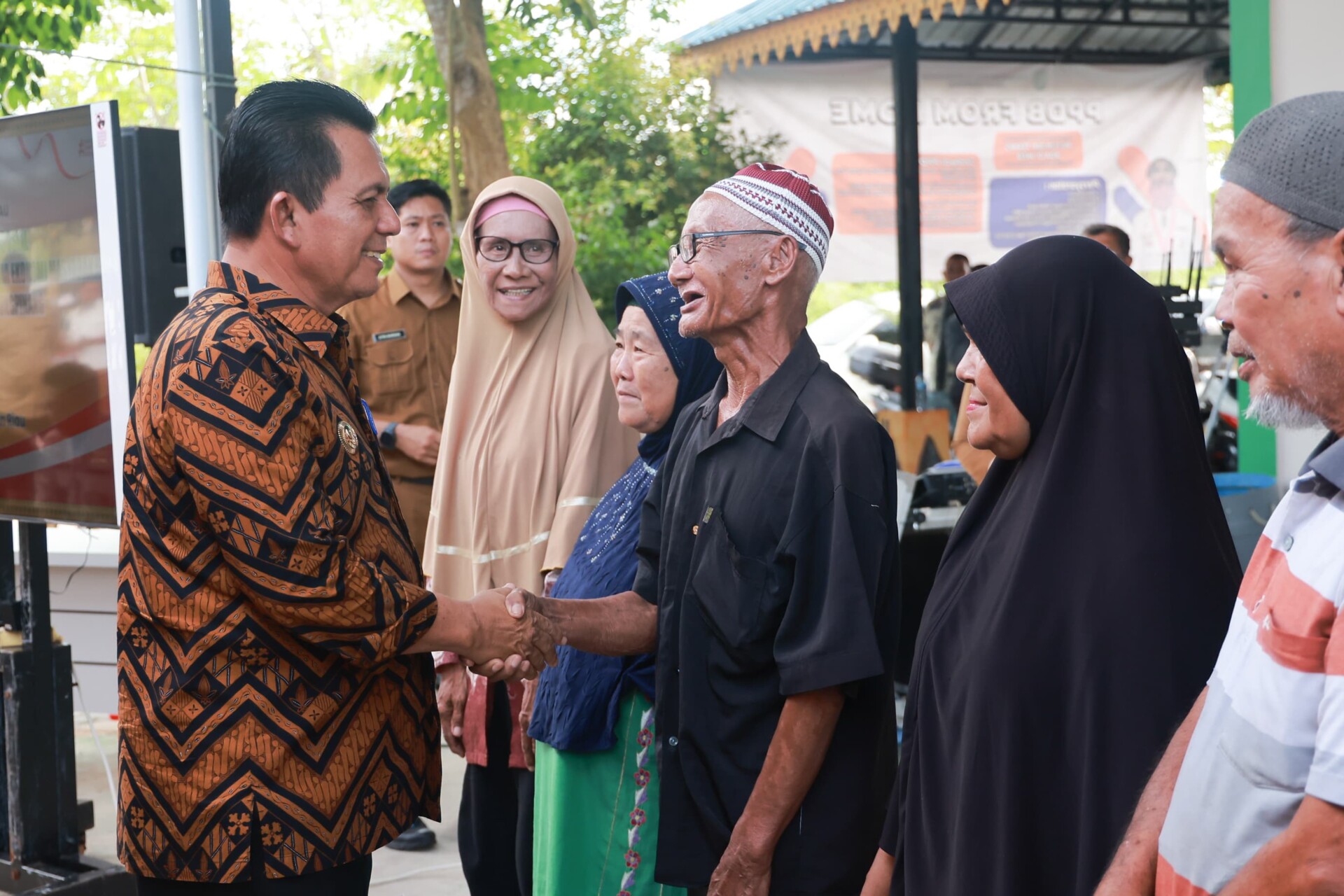 Sebanyak 5.000 KK Tanjungpinang Dapat Bantuan Sosial Beras Dari Pemprov Kepri