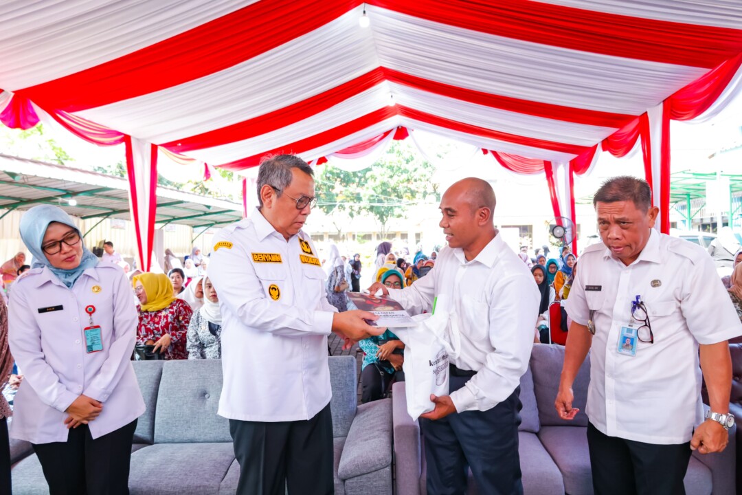 Lewat Peringatan Hari Bidan dan Harganas, Benyamin Tekankan Penurunan Angka Stunting